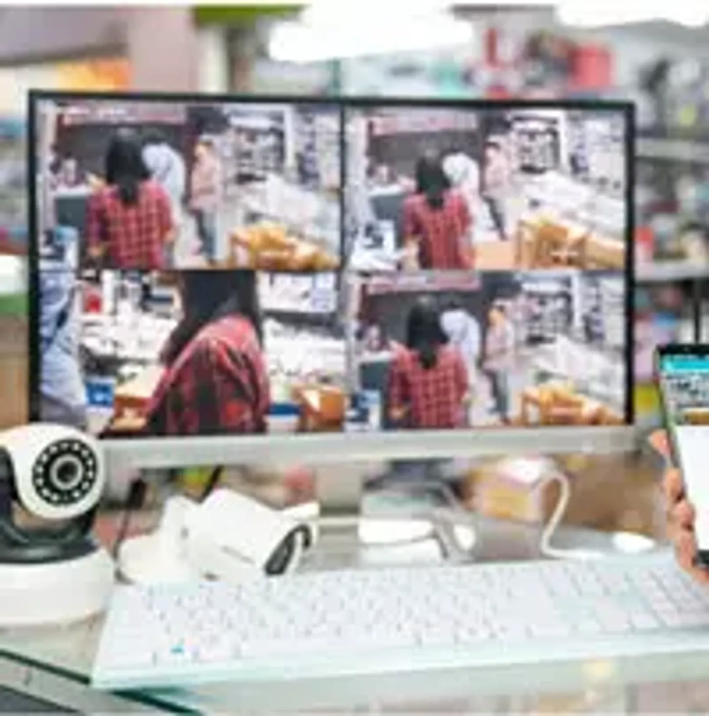 Cudy switch providing connectivity for IP camera surveillance and network expansion